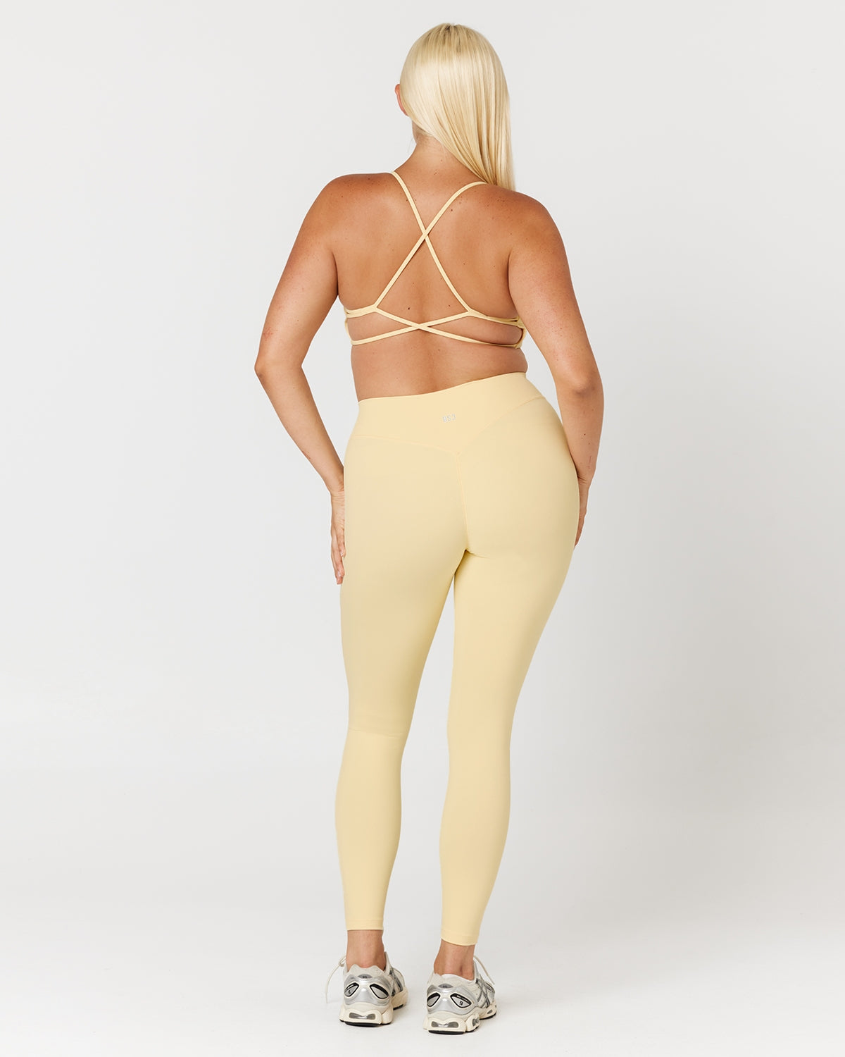 CSB Form Invisible Scrunch Leggings | Butter