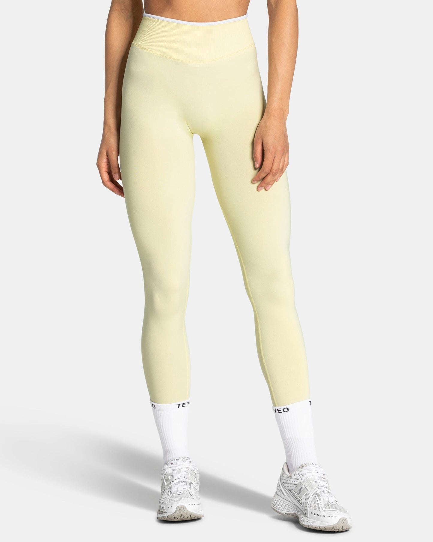 TEVEO Leggings Sculpt Scrunch Contrastline "Butter Yellow"
