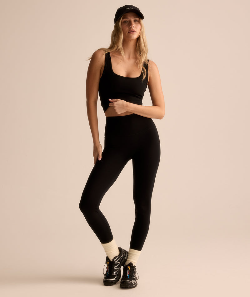 VEHLA CROPPED TANK - BLACK