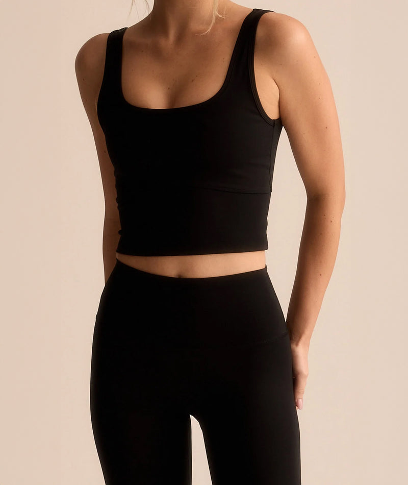 VEHLA CROPPED TANK - BLACK