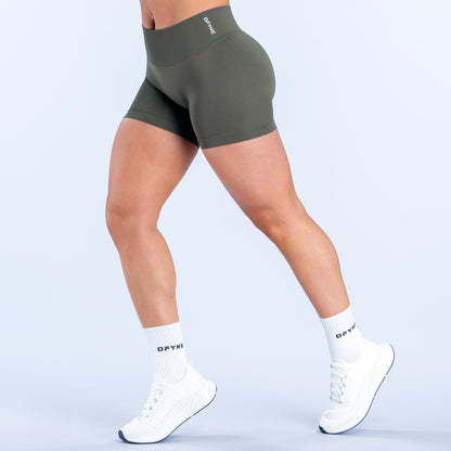 DFYNE Defy Shorts | 4.5" Clover