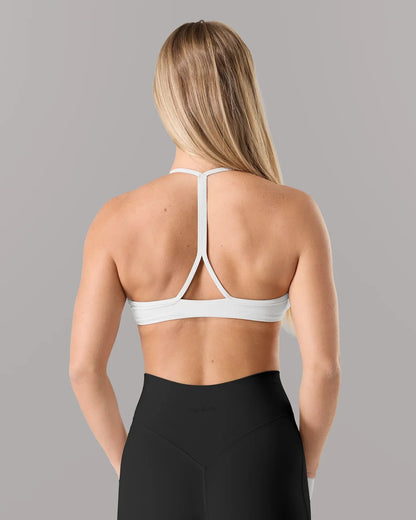 Alphalete Axis Bra - White