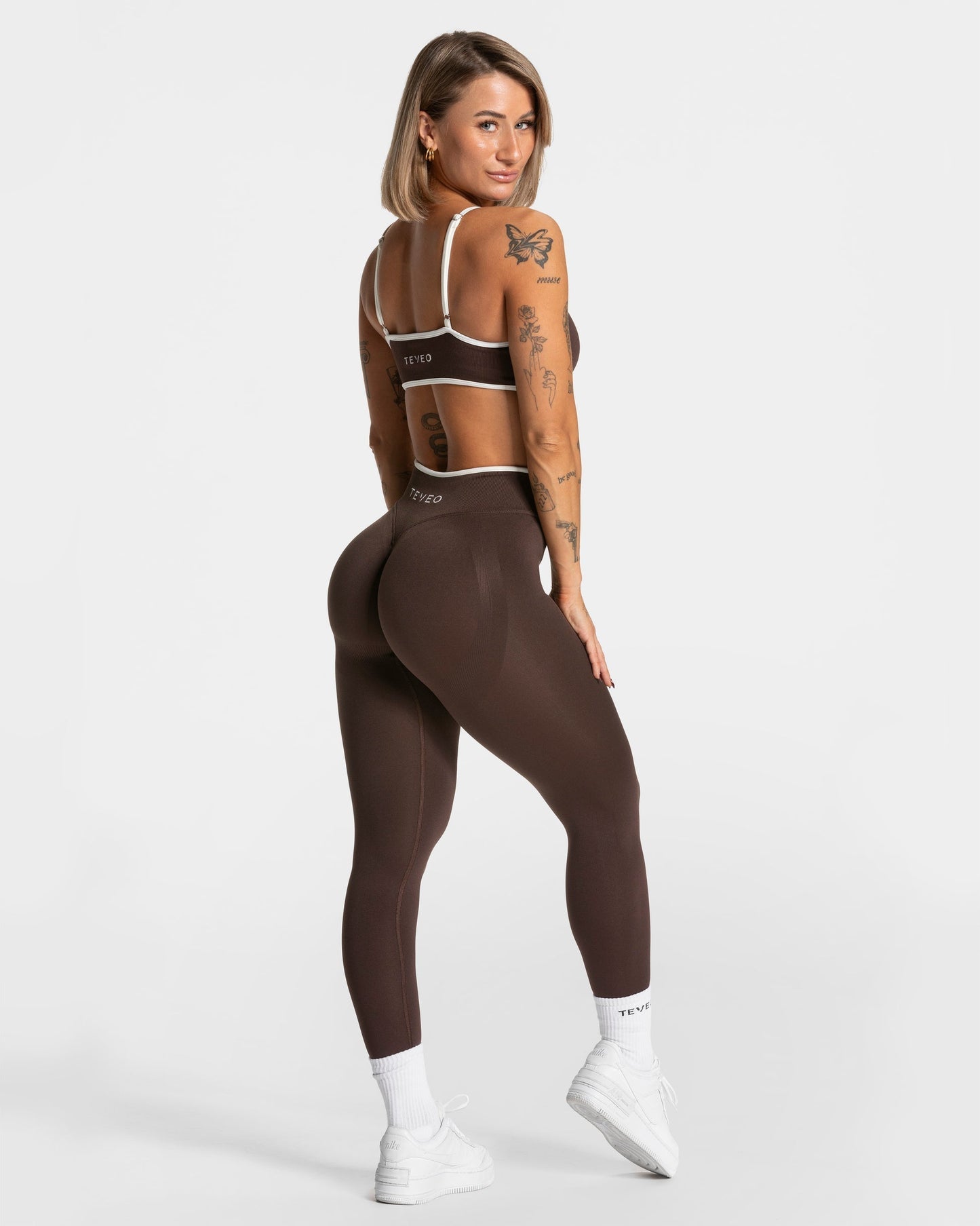 TEVEO Leggings Sculpt Scrunch Contrastline "Espresso"