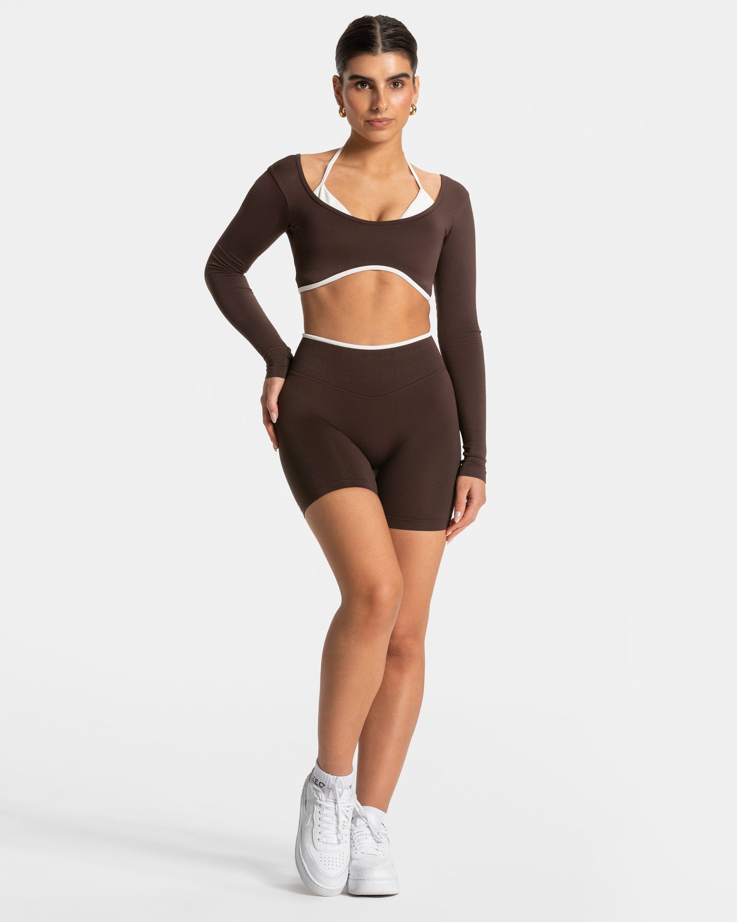 TEVEO Shorts Sculpt Scrunch Contrastline "Espresso"