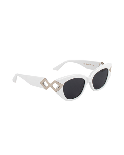 Lily - Cream in Black Sunglasses