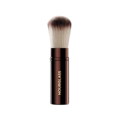 Hourglass Retractable Powder Brush – Geri Çekilebilir Pudra Fırçası