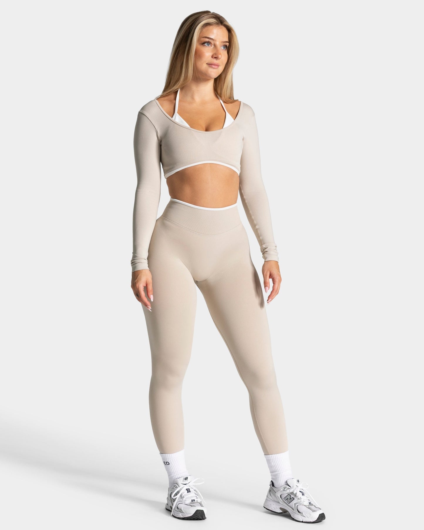 TEVEO Leggings Sculpt Scrunch Contrastline "Crema"