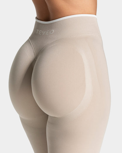 TEVEO Leggings Sculpt Scrunch Contrastline "Crema"