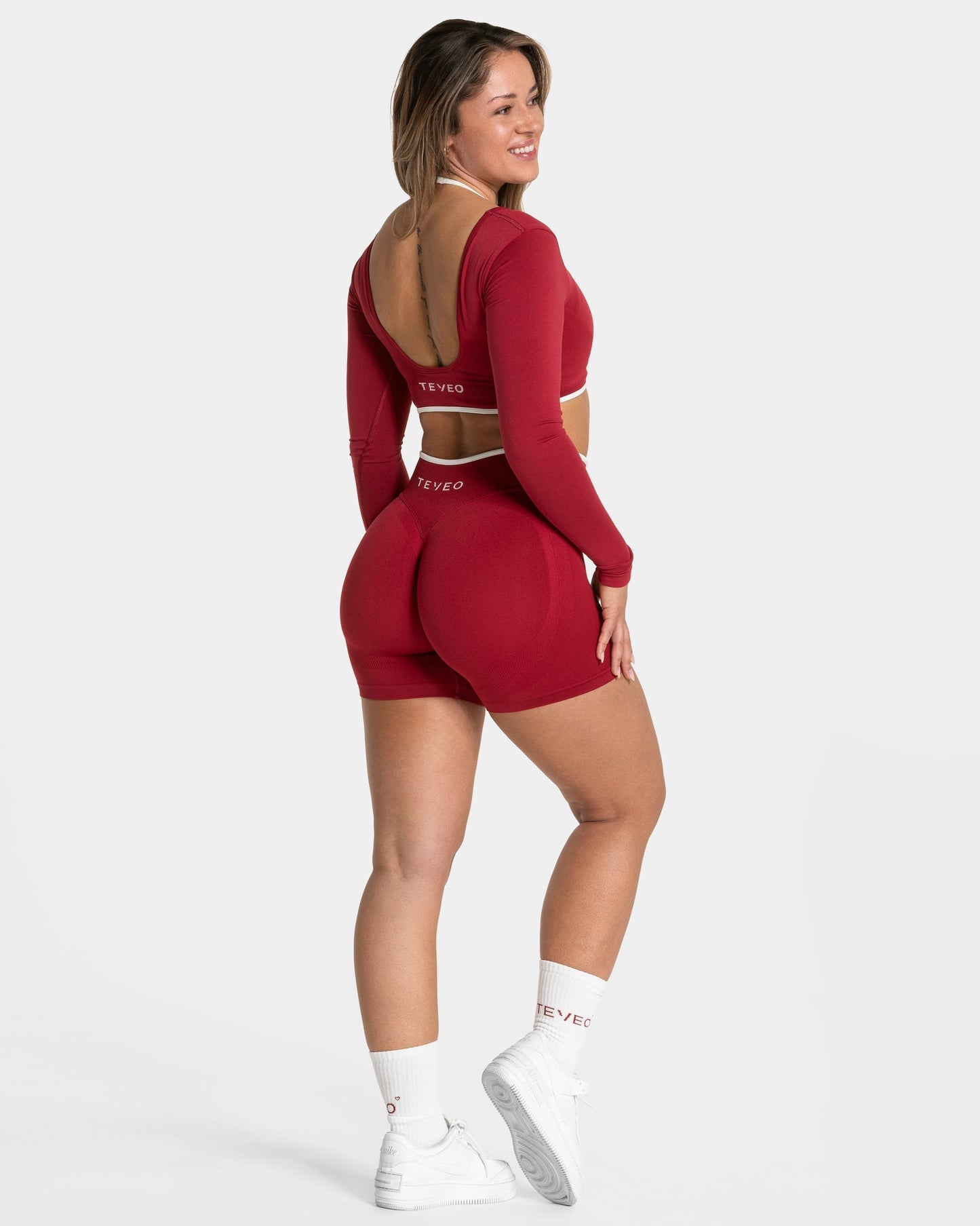 TEVEO Shorts Sculpt Scrunch Contrastline "Ciliegia"
