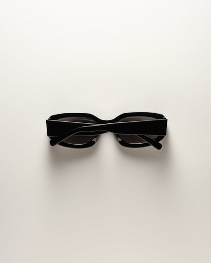 VEHLA Indi - Black/Smoke