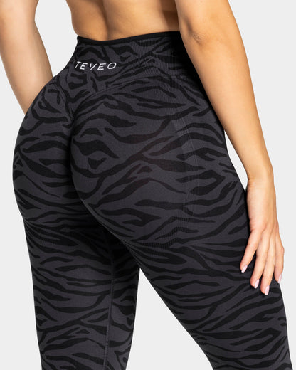 TEVEO Leggings Sculpt Scrunch Contrastline “Stampa zebrata nel colore Nero"
