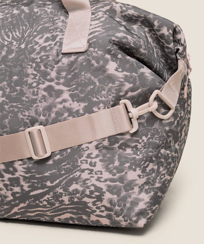 GYMSHARK Mode Duffle Bag Pink Como