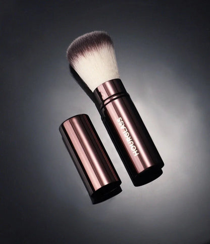 Hourglass Retractable Powder Brush – Geri Çekilebilir Pudra Fırçası