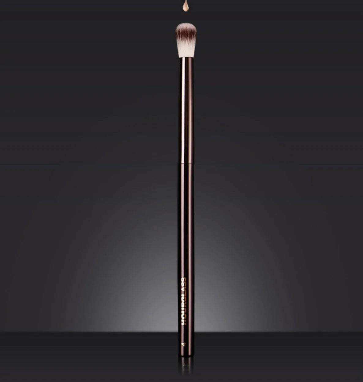 Hourglass Nº 4 Crease Brush – Karıştırma Fırçası